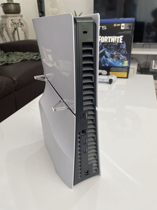 PS5 Slim Digital Edition + Disc Drive + Accesorii – 3.000 lei