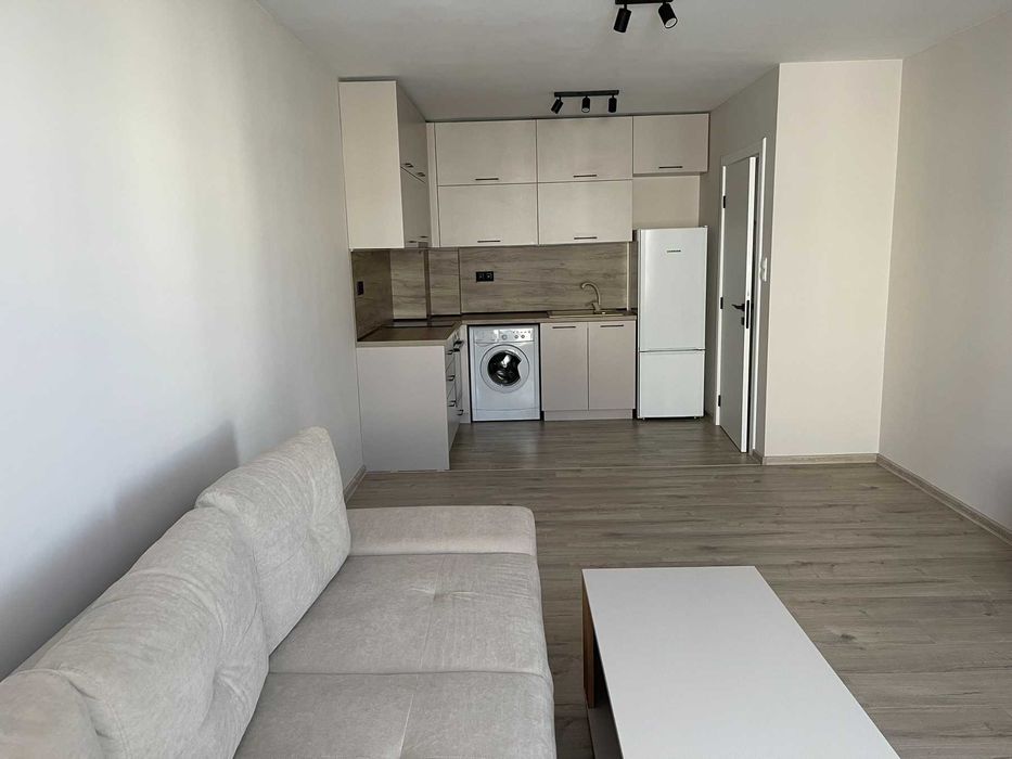 Дава се под наем Двустаен апартамент в Пловдив, Христо Смирненски - 68 кв.м за 398.82 € - Снимка #2