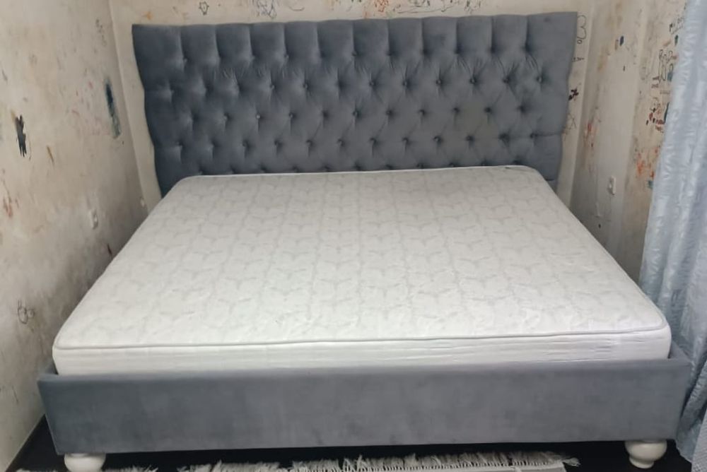 Продам двухспальную кровать