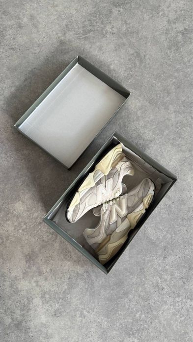 New Balance 9060 “OatMeal”