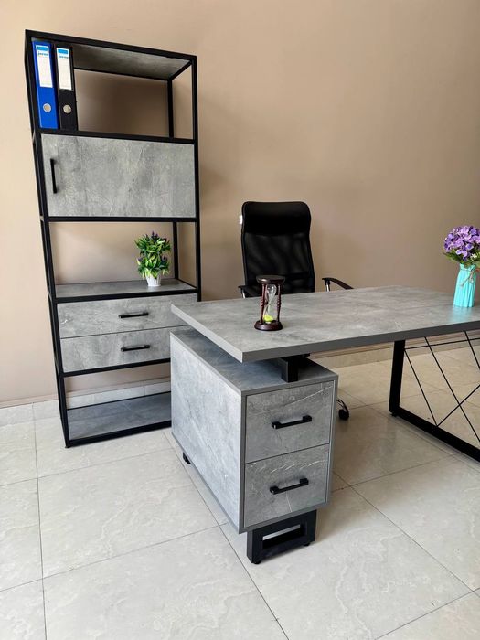 Лофт мебель Компютерный писменый  стол для дома офиса прочный надежный