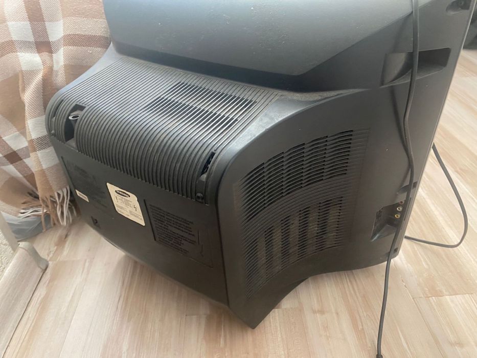 Продам телевизор самсунг