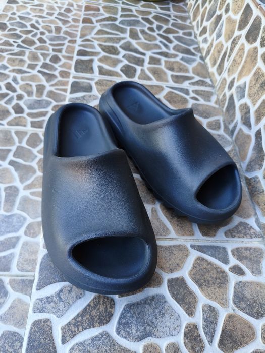 Papuci Sport Yeezy Slide Bone Adidas