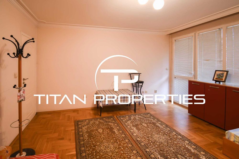 Дава се под наем Четиристаен апартамент в София, Лагера - 180 кв.м за 1100 € - Снимка #3