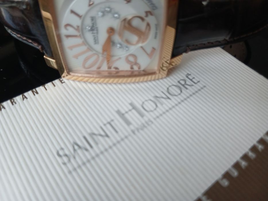 Дамски часовници Saint Honore оригинални с диаманти