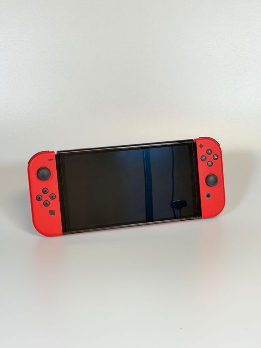 Nintendo Switch Oled 64GB Mario Red Edition