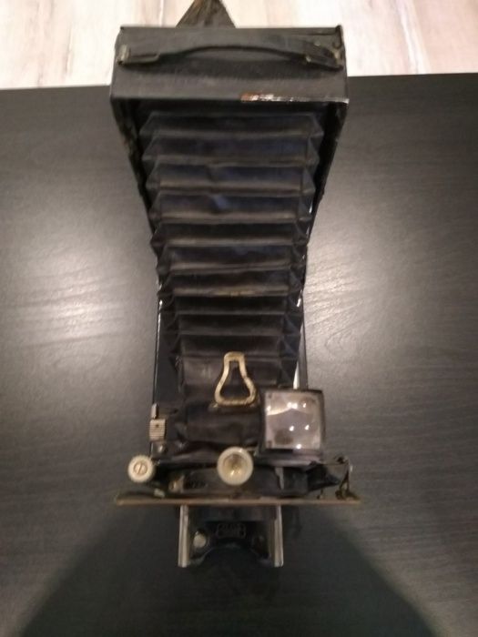 Античен фотоапарат ,