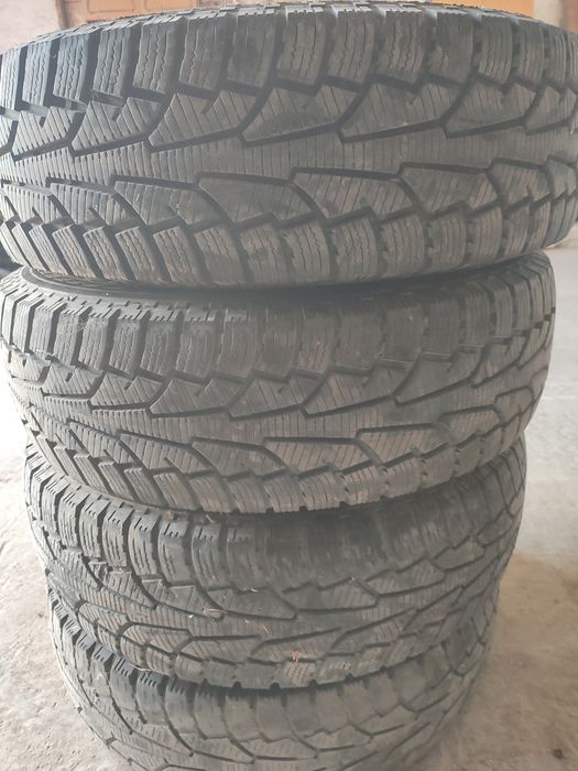 Зимни гуми 215/75R16Cза бус,кемпер