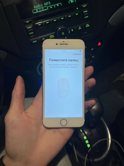 Продам Айфон 7 32gb