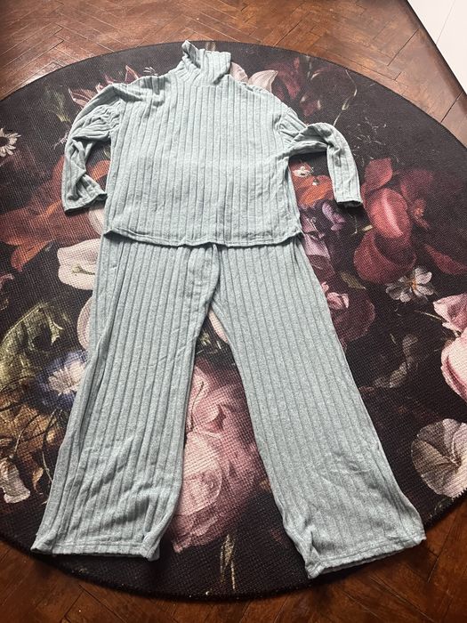 Дамски комплект мекичък