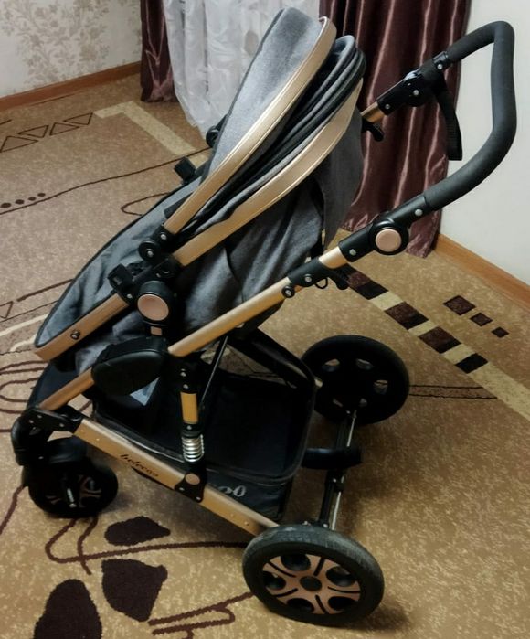 Продам коляску 3 в 1 (с автокресло)
