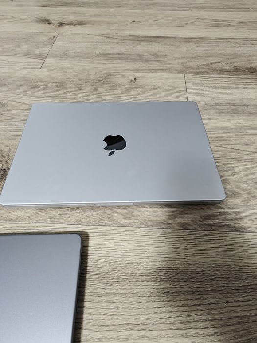 Mabook Pro M5 A3434, Macbook  Pro M1  A2442, Macbook Air M4 A3240 , display , recarosare