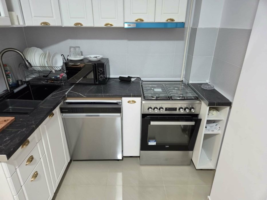 Închiriez apartament doua camere,Valea Lupului