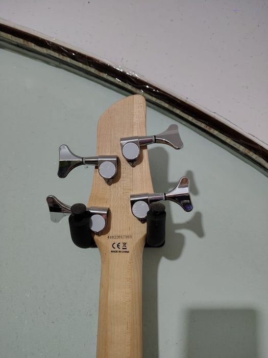 Обмен Бас гитара Aria pro 2