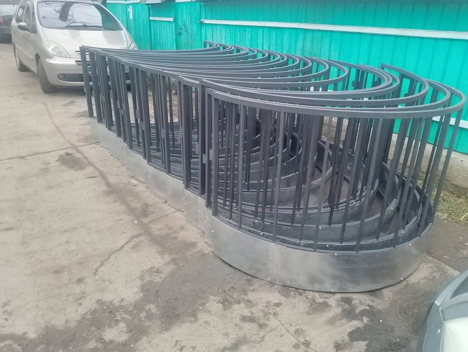 Iesle pentru oi si adaptoare pentru animale