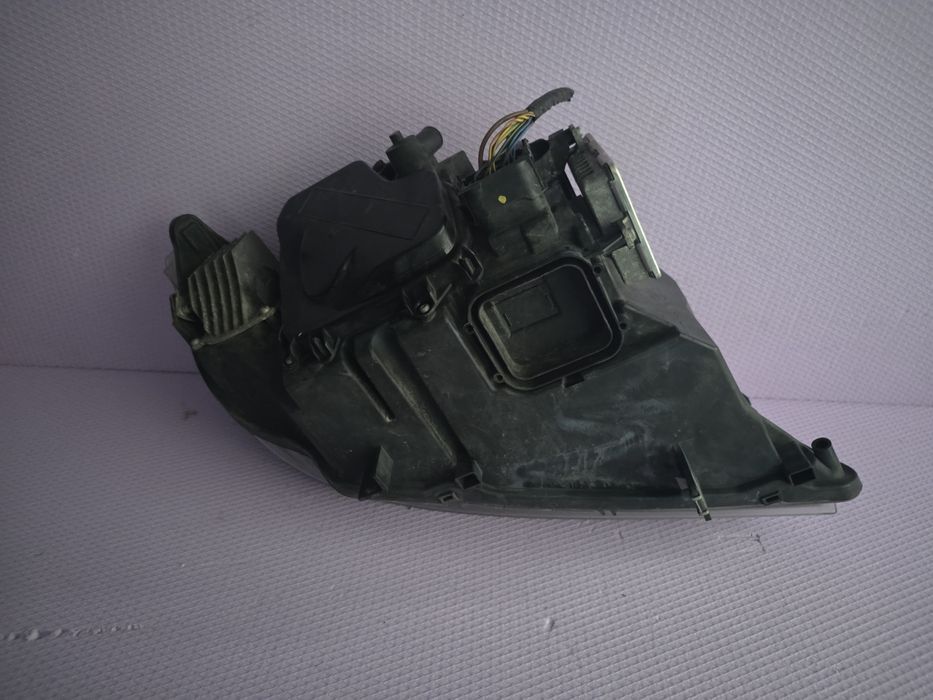 Far stanga BMW E90 E91