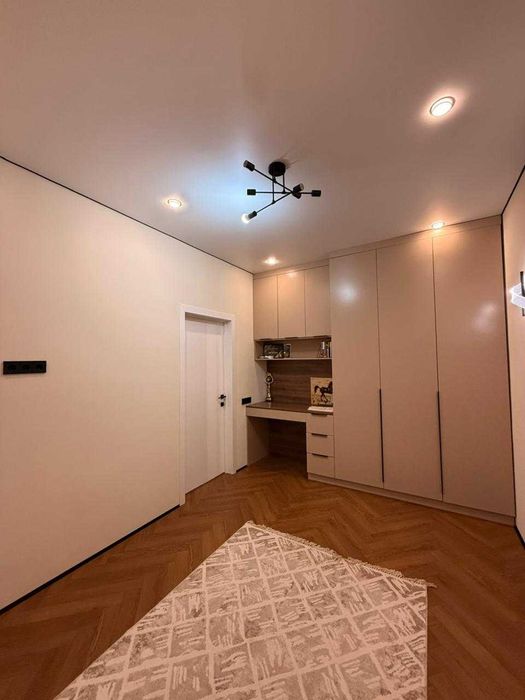 продается евротрешка Сан Сити