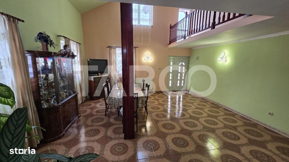 Casa individuala de vanzare cu 4 camere si 725mp curte libera in Daia