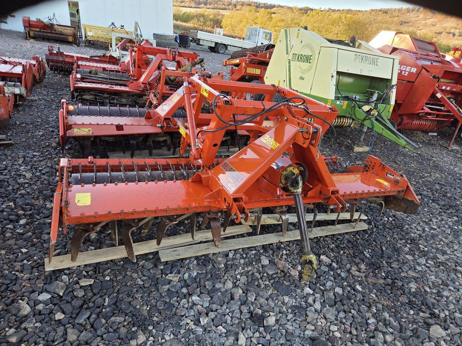 Freza Grapa Rotativa Kuhn HRB 302D