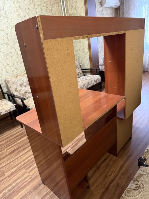 Рабочий стол Продается, Самовывоз