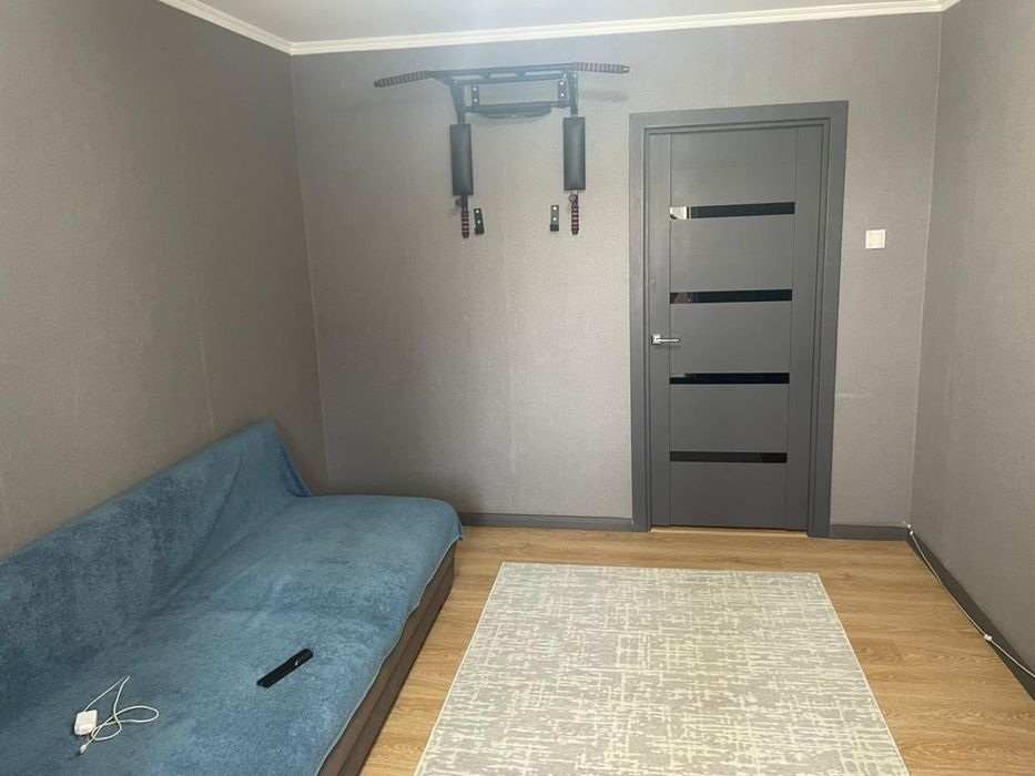 Продам 4 ком кв 101 м2 в микрорайоне Кунаева