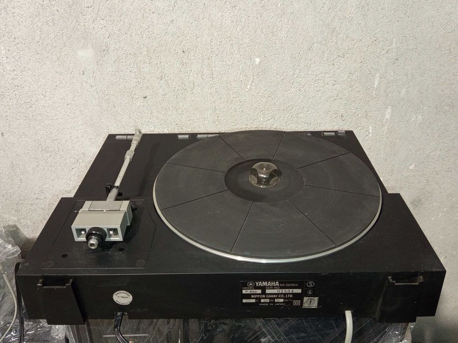 Колекционерски грамофон Yamaha P-850