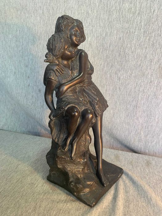 стара фигура статуетка