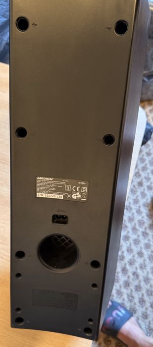 Vand boxa muzica cu bluetooth si microfon