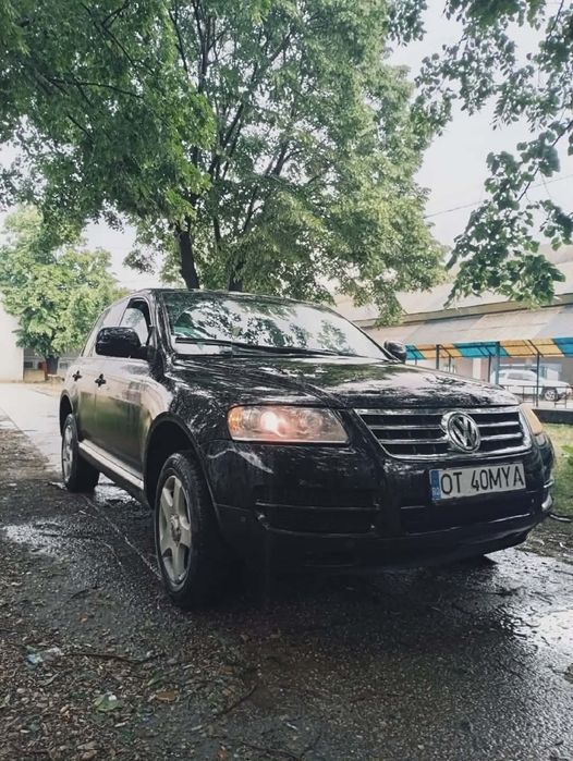 Vând Volkswagen Touareg