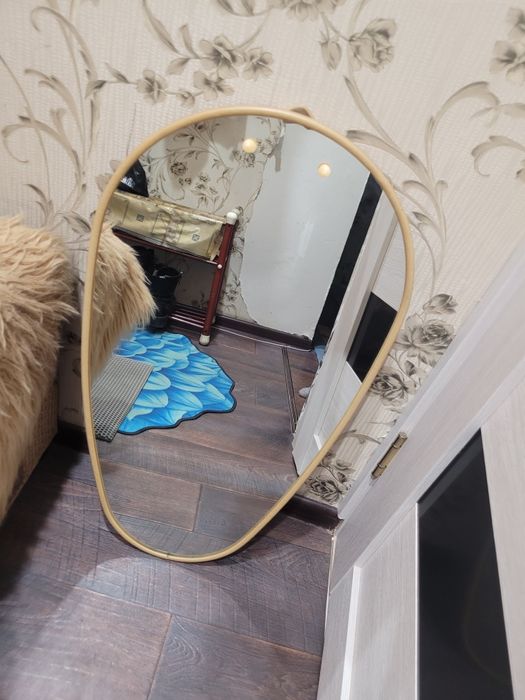 Продам зеркало 70×38