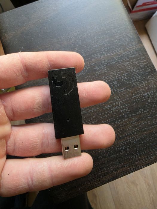 Слушалки Logitech g935