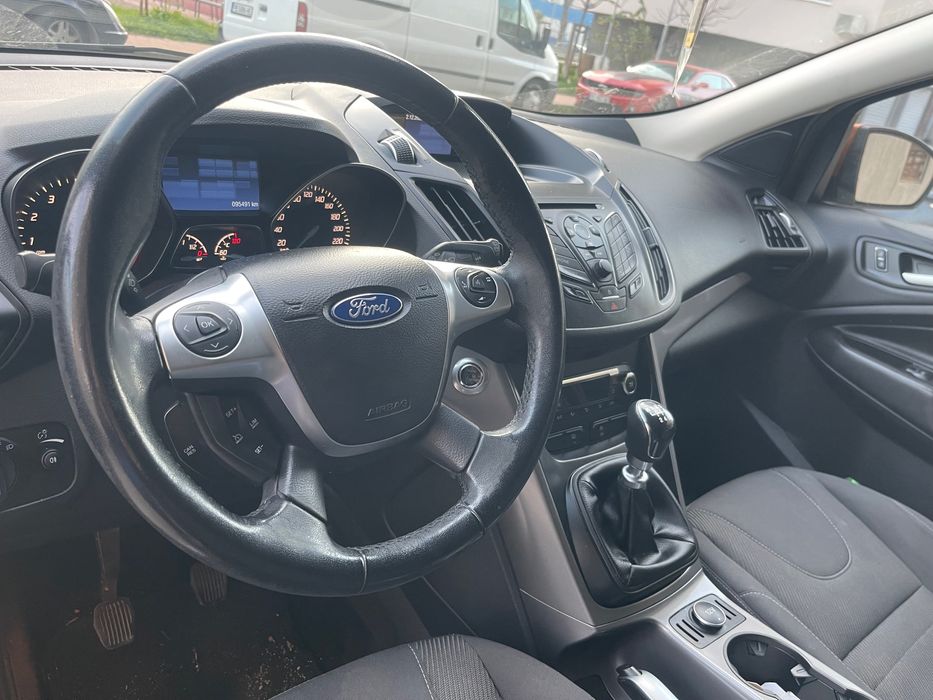 Ford KUGA 2016 година