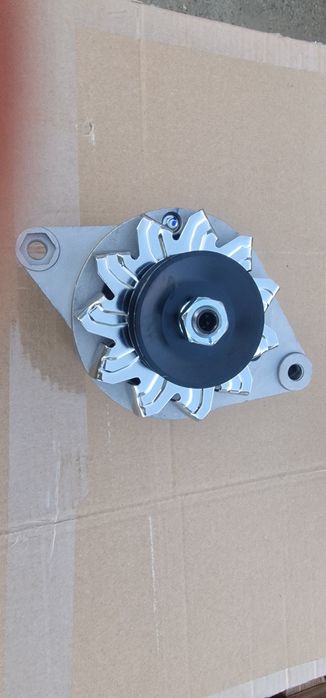 Alternator 12v tractor fiat 211 215 fiat 300 fiat 250 fiat 450 cu rele