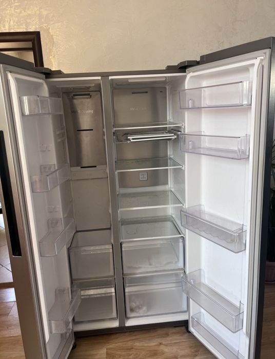 Продам холодильники
