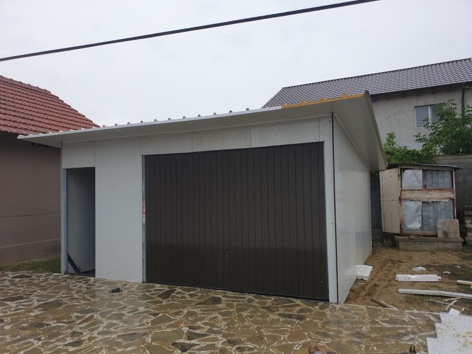 Vand sau construiesc garaje la orice dimensiune