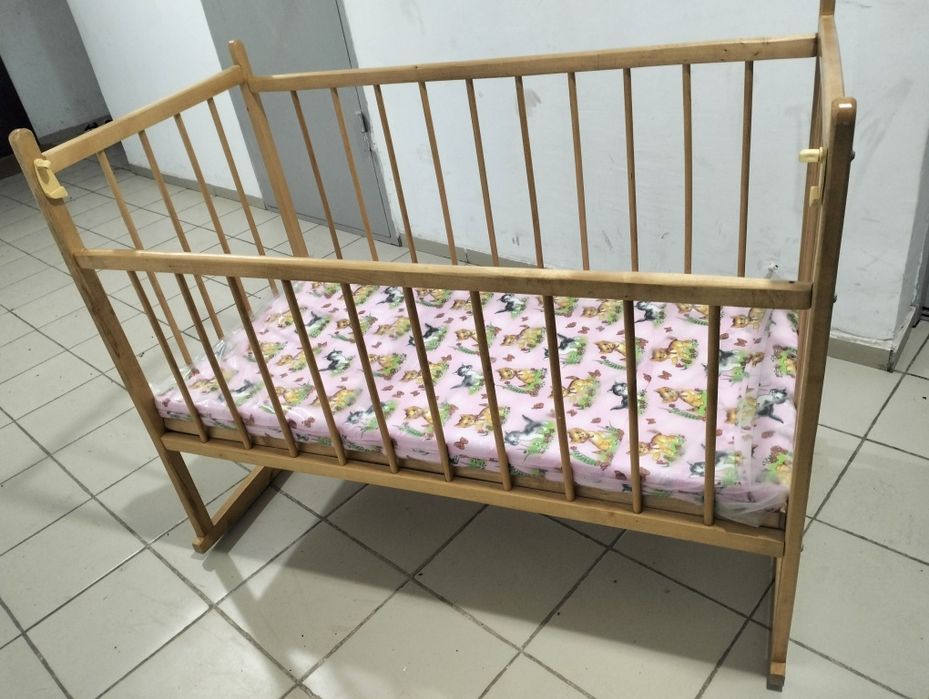 Продам детскую кровать