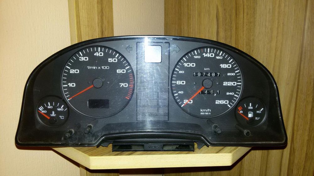 Табло-километраж за АУДИ 80--Б3-Б4 ,АУДИ 90