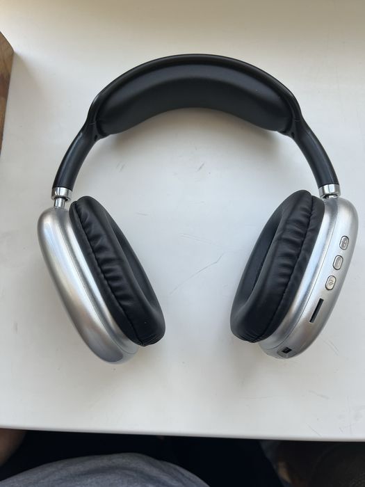 Продам без проводные наушники