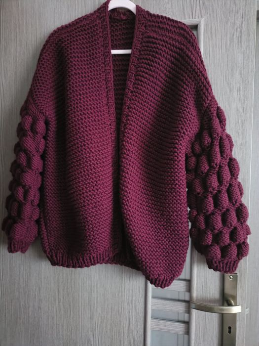 Vând cardigan dama tricotat din lână