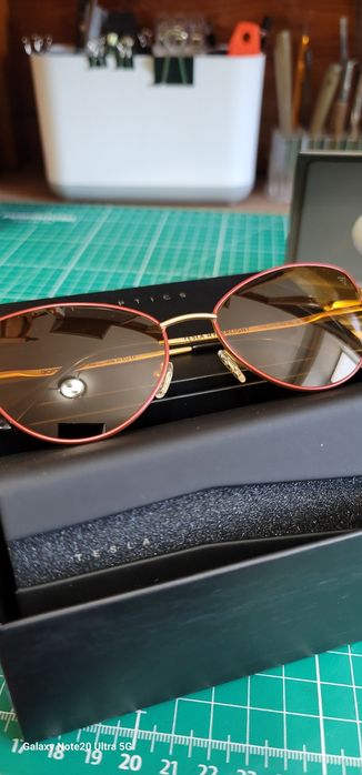 Солнцезащитные очки TESLA