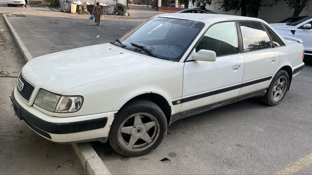 Продам audi 100