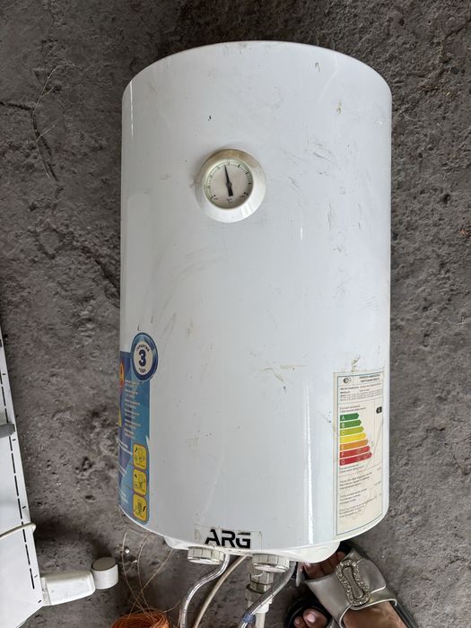 Продам аристон 25тыс