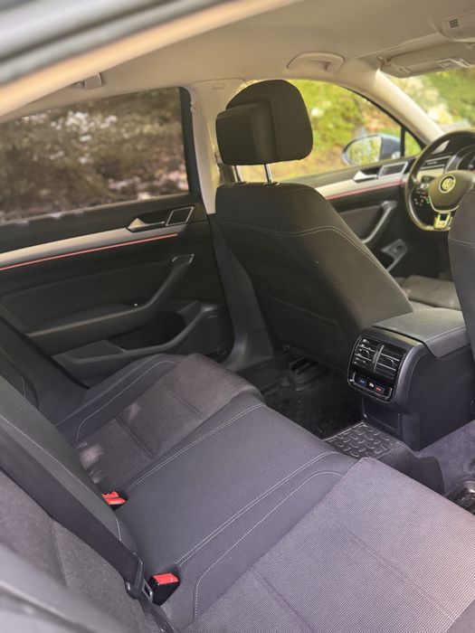 Volkswagen Passat b 8 2015 2.0 TDI