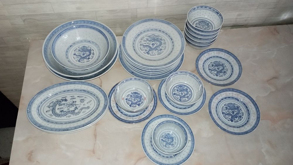 serviciu de masa din portelan