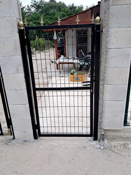 Огради и врати  от ковано желязо