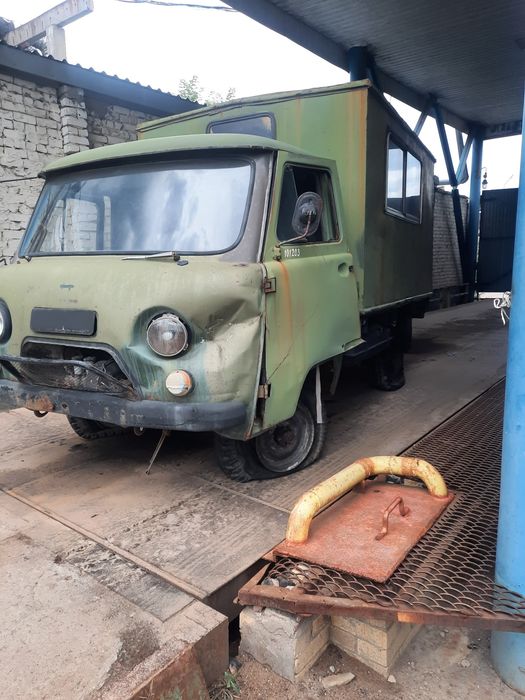 Продам УАЗ с будкой на разбор.
