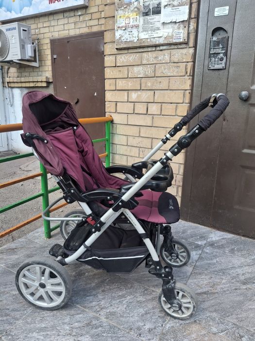Коляска прогулочный