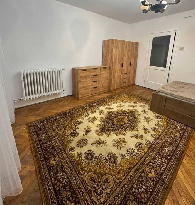 Proprietar, inchiriez garsoniera