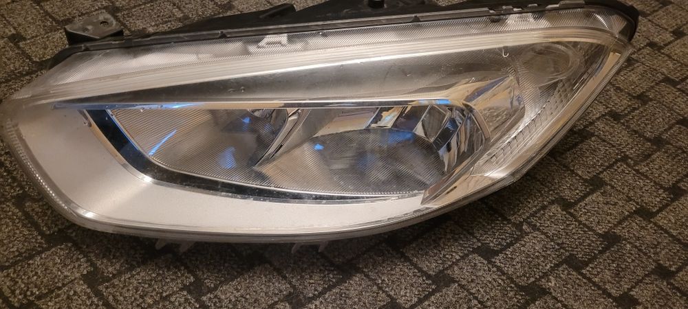 FAR Ford Transit Courier  ET7613W030AK