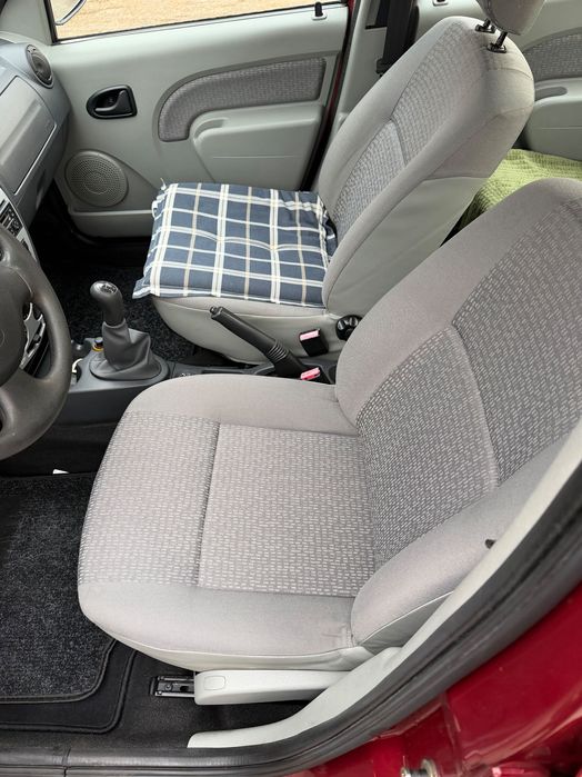 Dacia Logan 2008 1.4 MPI